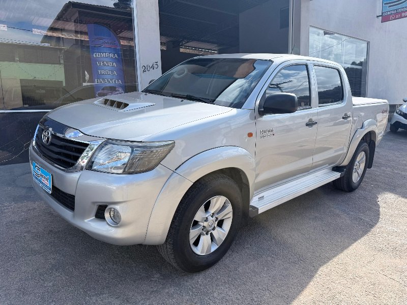 Toyota Hilux 3.0 Turbo Diesel 4x4 - Foto 2